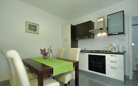 Cool & Charming Apartment